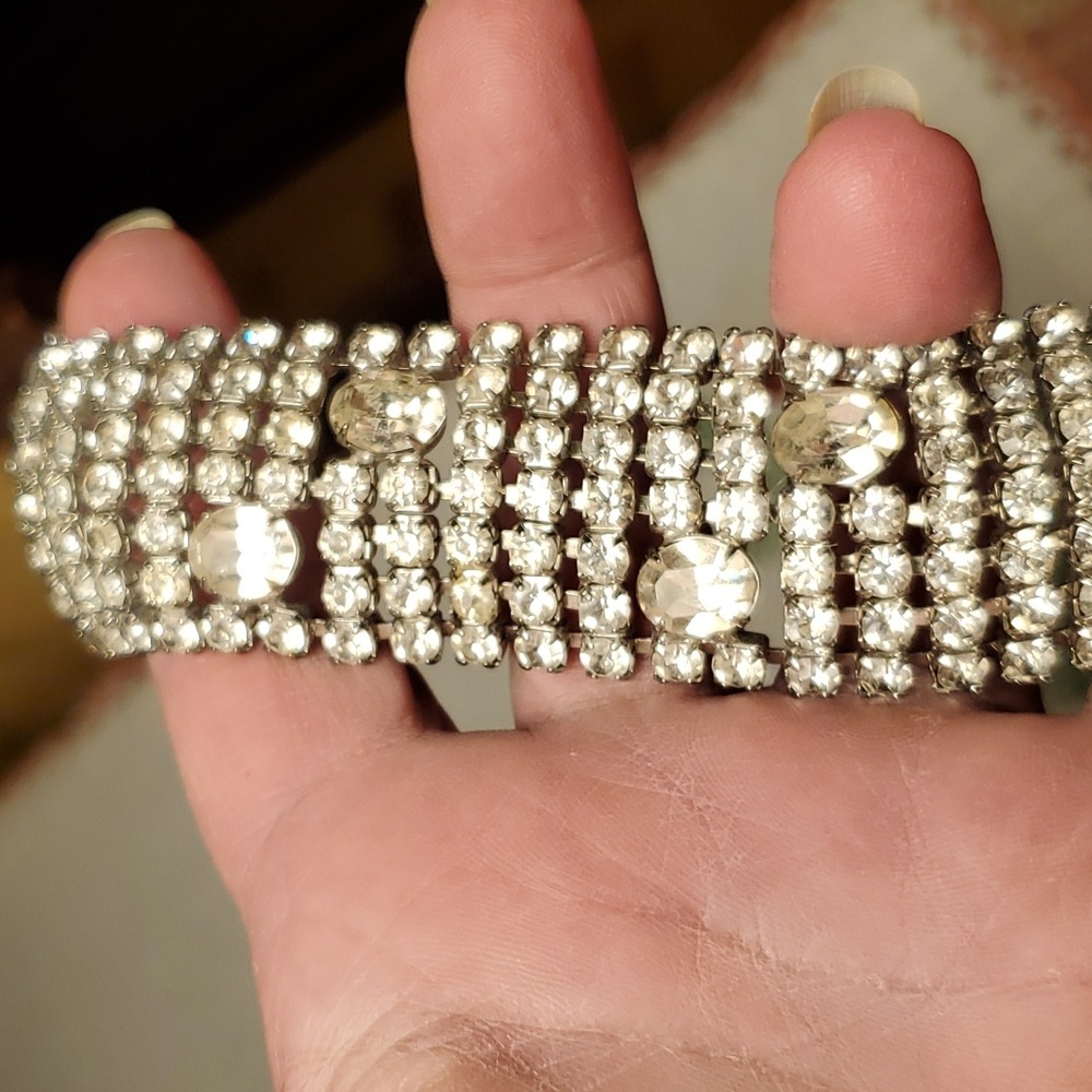 Weiss Rhinstone Bracelet
